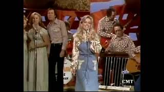 Connie Smith   Loving You Baby   Hee Haw 1978