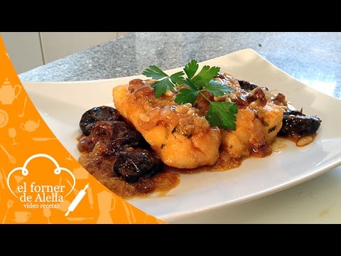 Bacalao con ciruelas, pasas y piñones