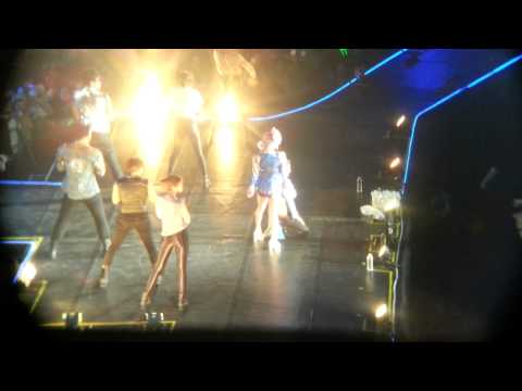 20141213 - JYP Nation in BKK 2014 [ONE MIC] - Telephone : Jokwon & Min