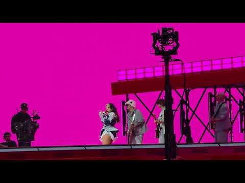 Ewa Farna-Měls mě vůbec rád ( Eden Praha )