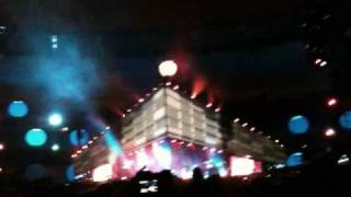 MUSE - KNIGHTS OF CYDONIA - Live in PARIS 2010