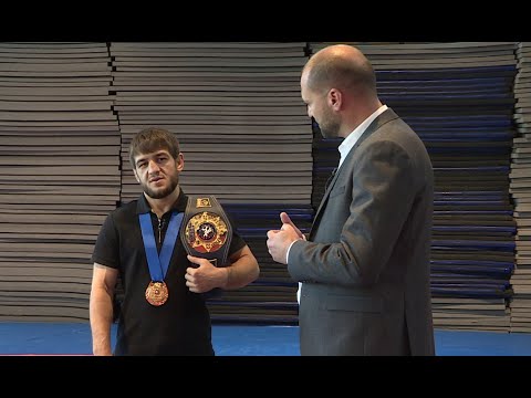 Rrëfimi i Abakarov që bëri historinë në Beograd, nga titulli kampion bote te Khabib