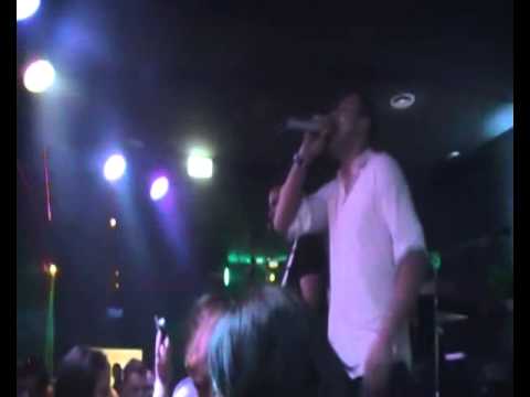 Dado Polumenta - (LIVE) -  Vanilla 16.04.2011.