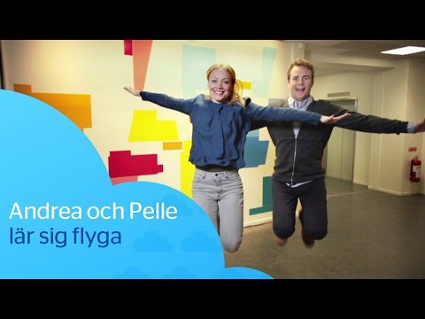 Lilla Aktuellt-programledarna lär sig flyga