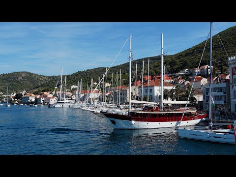 SCENIC ISLAND OF VIS, CROATIA! (WINERY/CHURCH/MONASTERY/ANCIENT ROMAN RUINS/CITY CEMETERY) (4K)