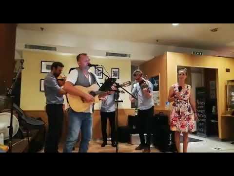 Holubek a holubička