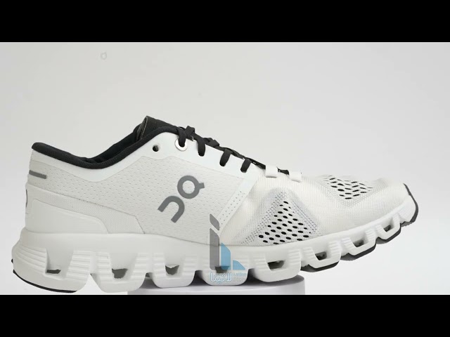 On running Cloud X White Black mesh