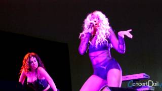 Tamar Braxton performing &#39;Hot Sugar&#39; Live at FSO