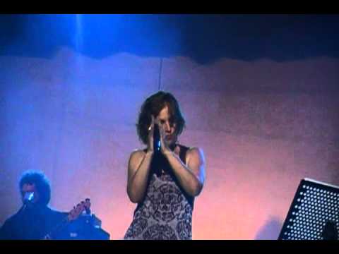 Isabella Taviani - Nada Além UERJ 07-12-2011.MP4