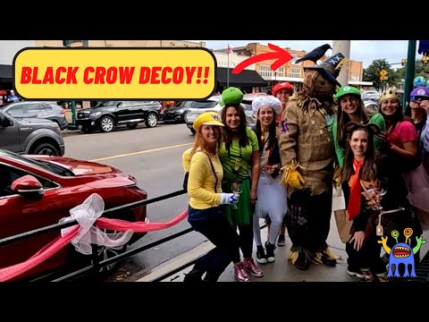 ScareCrow Prank has People Jumping