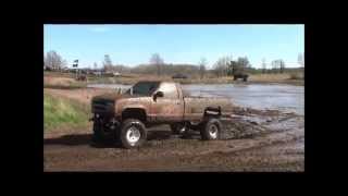 preview picture of video 'COUNTRY BOYS  RUFF N TUFF MUD BOG VIDEO 7 OF 8  5-10-14'