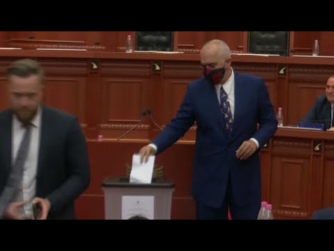 Top News - Demokracia në Shqipëri pa përparim / Freedom House publikon raportin: Regjim hibrid