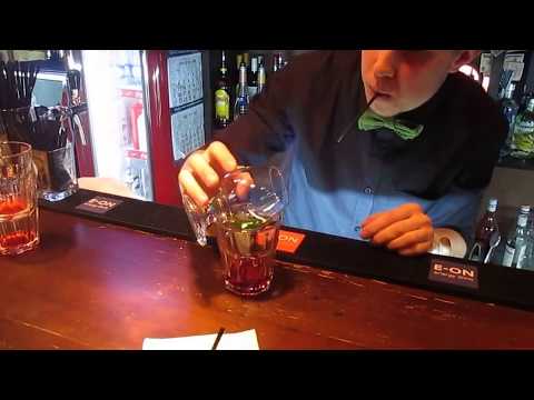 Paf83 -  гОмск Пьём Абсент на Васин ДР в клубе Своё место 7 апреля 2015г