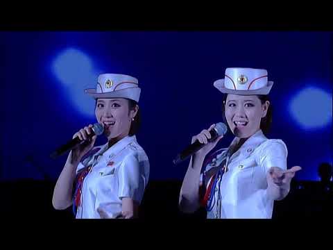 Moranbong Band - Song and dance medley We love (가무련곡 우린 사랑한다)
