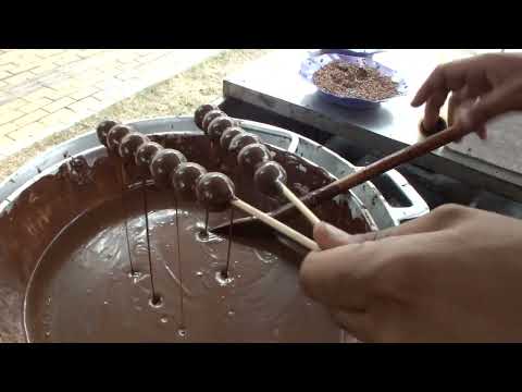 Espetinho de uva ao chocolate