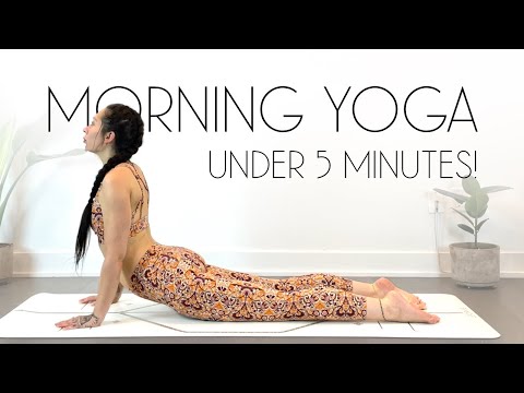 The BEST Morning Yoga Under 5 Minutes! DO THESE STRETCHES DAILY (Beginner Yoga)
