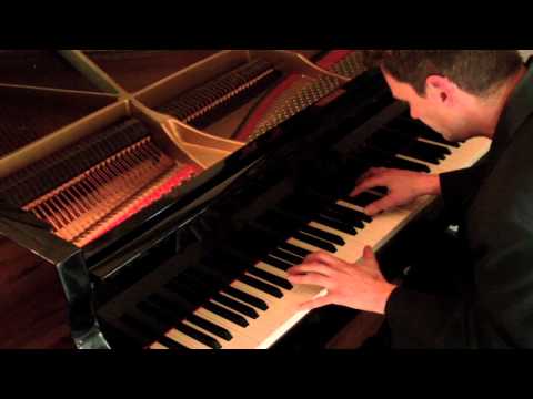 Blue Moon - Chris Geith (Piano)