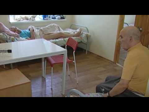 Мёртвых стариков тайно увозят из «дома смерти»