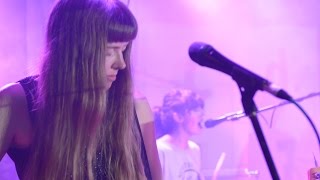 The Courtneys - Silver Velvet (LIVE) ABABCd.