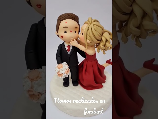 Vídeo relacionado con Mopec Figura Pastel de boda Novios E Hijo, Poliresina, Gris, 8,6 x 18,8 x 21,4 cm