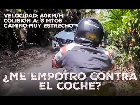 ¿Me empotro contra el coche? | Ruta en moto por el Caribe virgen