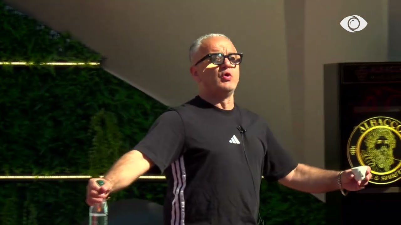 O servil/ Mateo debaton me Artanin: Ti nuk ke cipë