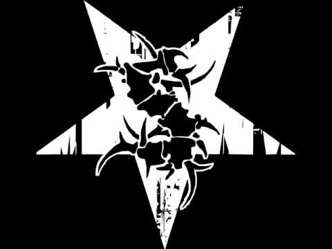 Sepultura Ft Pavarotti-Roots, Bloody Roots.