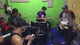 Download lagu PELANGI - JOE DESIRE with SUPERFRIENDS mp3