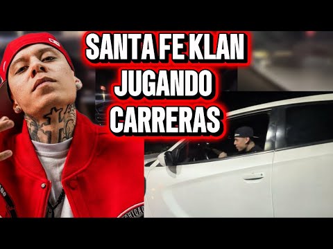 Santa Fe klan Jugando Carreras Con Sus Fans
