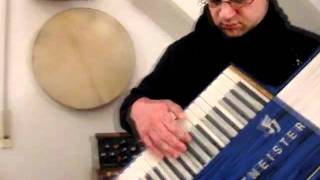 Video thumbnail for Matebb plays the Weltmeister Basset by veloopity