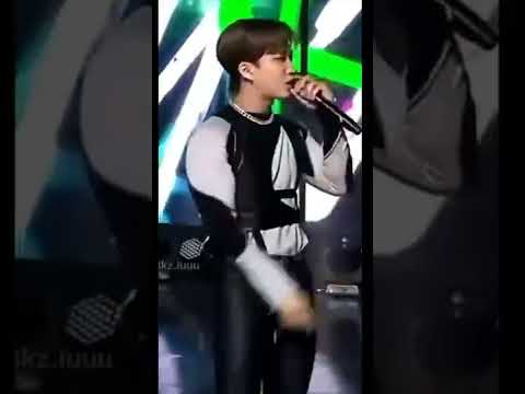 Han is giving his own sound effects 🤣😅😂 #maniac #straykids