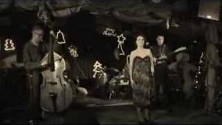 Ruby Ann at the Cruise Inn Holland - I hear you talking