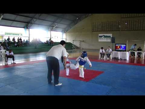 Taekwondo - Ana Laura parte 01