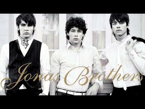 15. Jonas Brothers - I Wan'na Be Like You