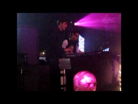 Housequake - 25-26/12/2009 - Paard van Troje