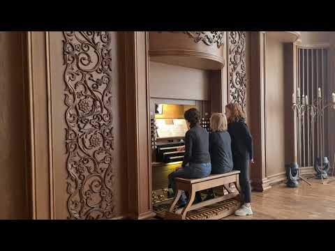 Maurice Ravel - Bolero - Olesya Kravchenko (organ), Anastasia Chertok (organ)