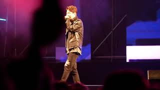 181103 딘딘(DinDin) 딘딘은 딘딘(Dindin is Dindin) 미발매 신곡 직캠 [4K] (2018 희망드림 가을콘서트)