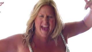 Bridget Everett pull them up song