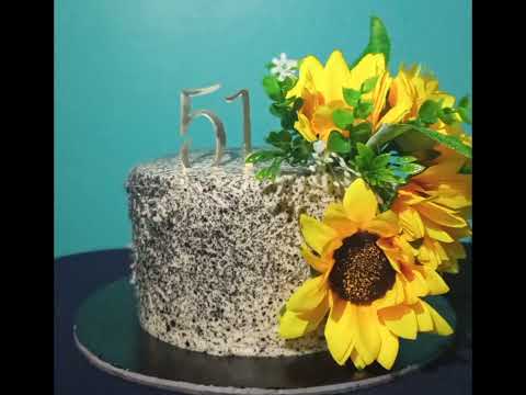 made for a birthday 🎂❤️#birthdaycake #mywork #sunflower