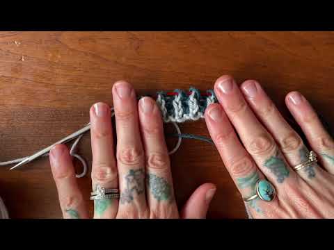 Two-Color Brioche Worked Flat - ENGLISH STYLE