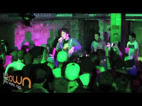 Run This Town FREESTYLE BATTLE: Dicktator vs LXcellent (Final - Runde 2)