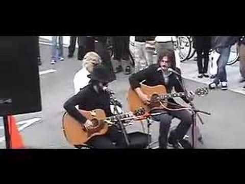 LOUIS XIV - Air Traffic Control - Live at Lou's Records