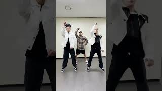 Download lagu [🎥] iKON - U Performance with #THEBOYZ #ERIC #Shorts mp3