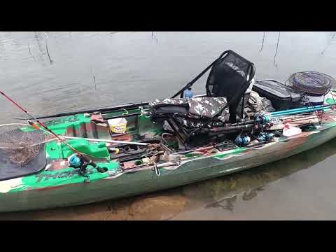 Barragem de Mirorós, Ibipeba, Bahia. Pescaria no caiaque thork da milha naltica