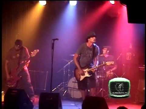 Sandjacket with Josh Steely (months prior to joining Daughtry)