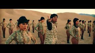 tYga Flossin the bank