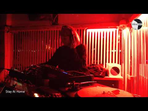 Stay At Home en Overcast Radio - 04.05.2019