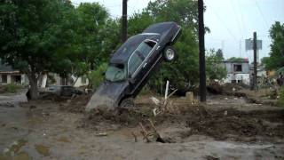 preview picture of video 'Zona de desastre al sur de Monterrey tras huracán Alex'