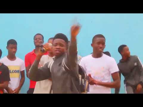 Mana Febre Feat Leguado - Mais Uma Pilha ( Vídeo Oficial) (Prod. WASSA STUDIO).mp4