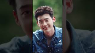 Download lagu Tik Tok Lee Jong Suk mp3